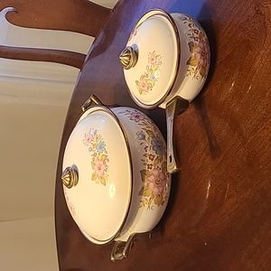 Vintage floral enamelware (set 1 of 2)
